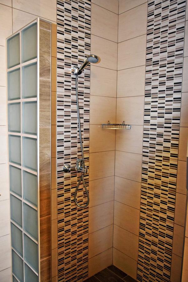Weninger Studio Apartman Kiskunhalas Eksteriør billede